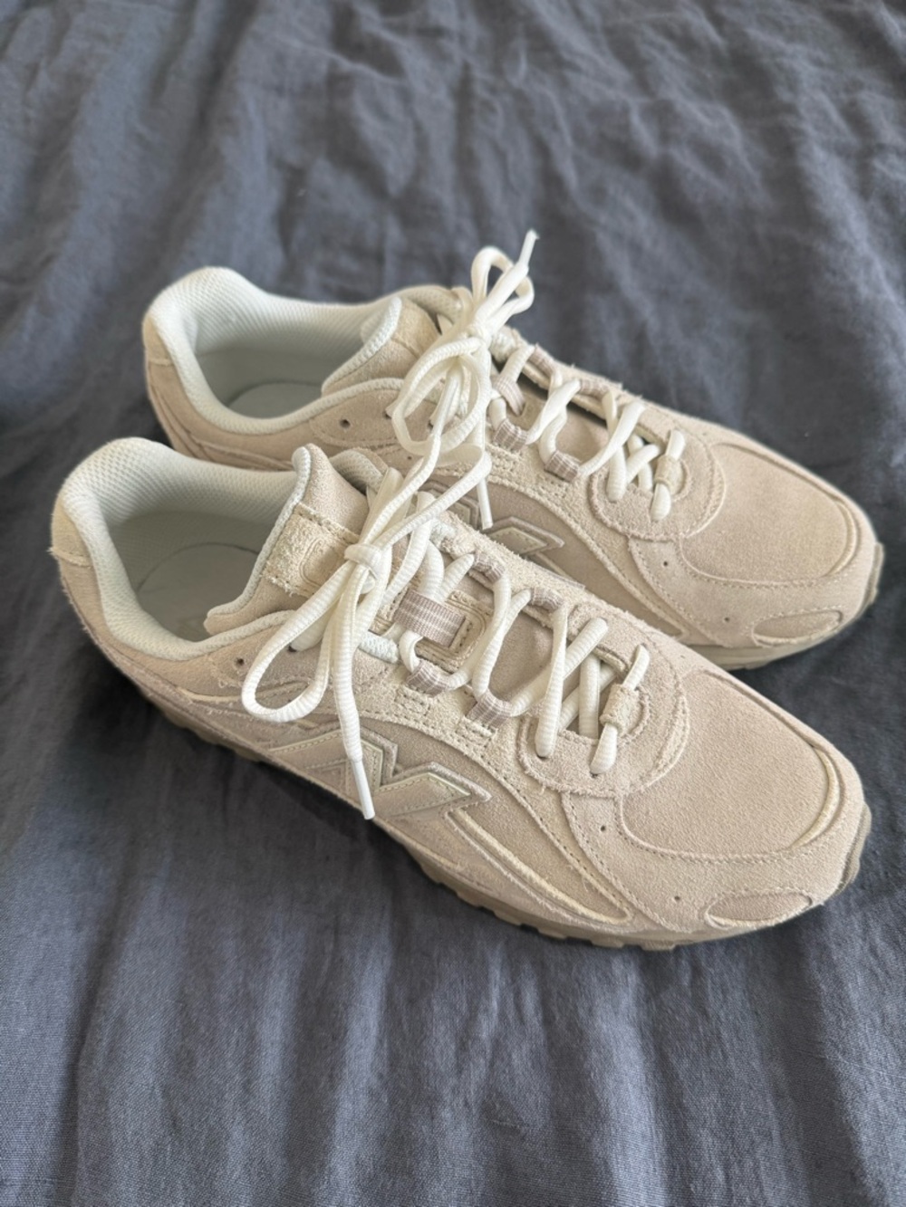 New balance 204L